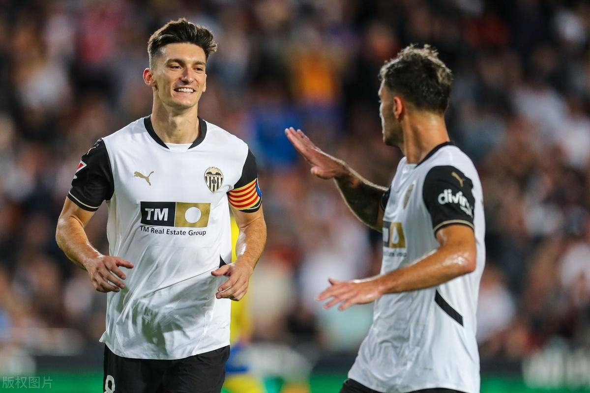 开云平台-瓦伦西亚主场取胜，继续紧咬前四