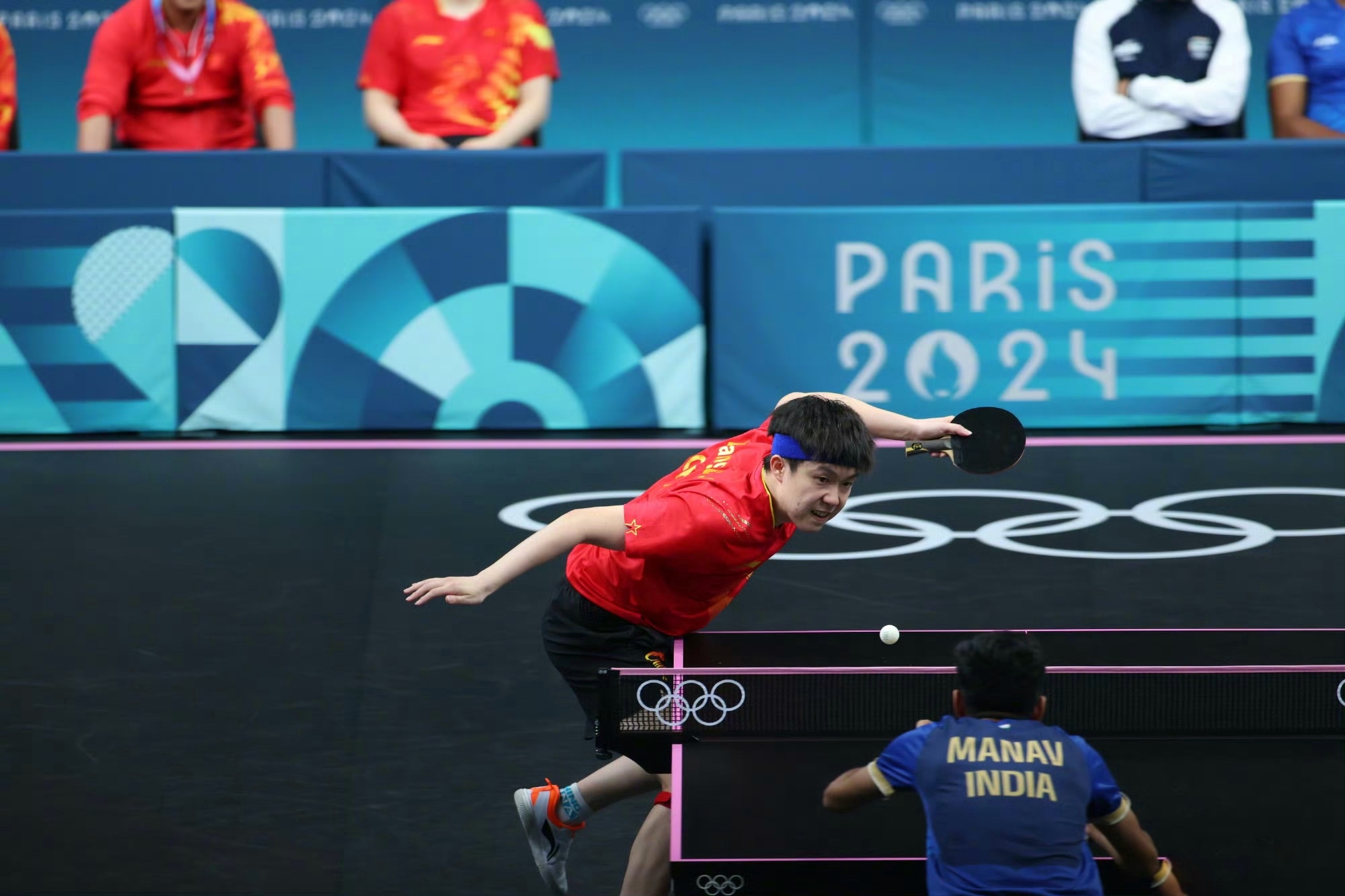 爱尔兰队战胜挑战，成功晋级下一轮