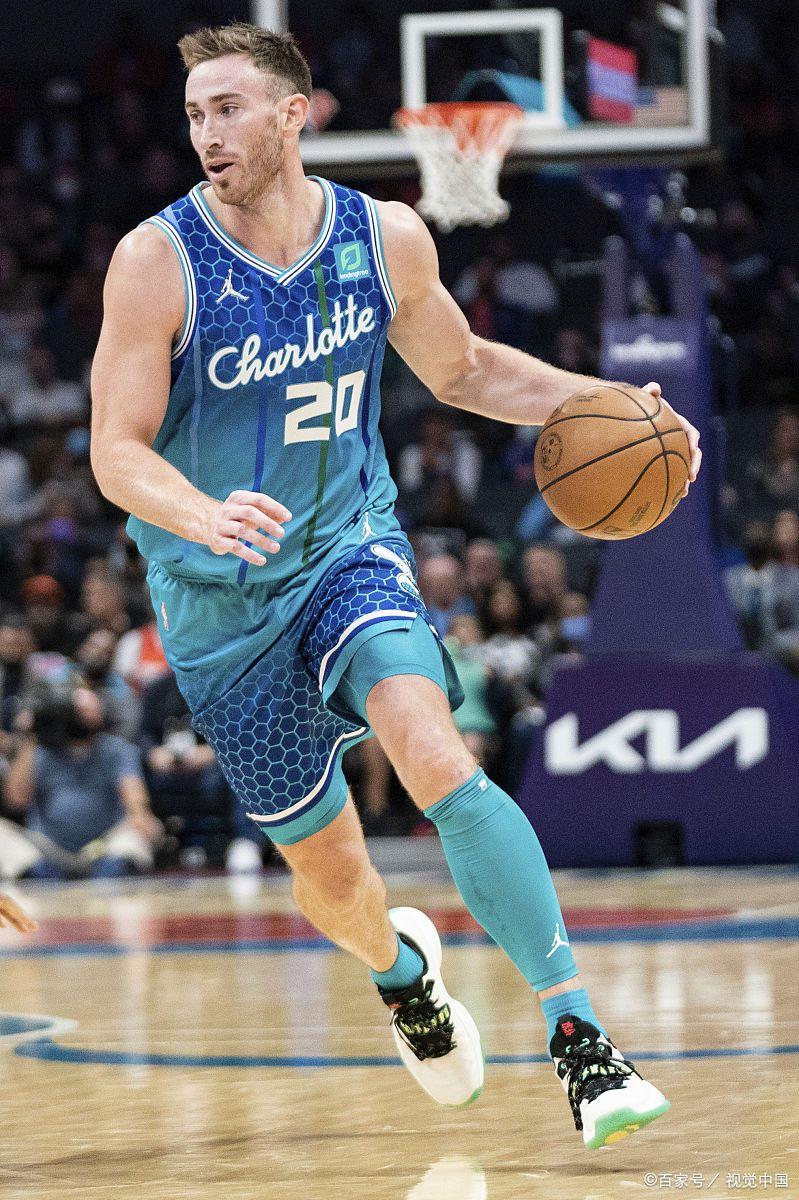 包含澳大利亚男篮逆转黄蜂，约基奇高光表现的词条