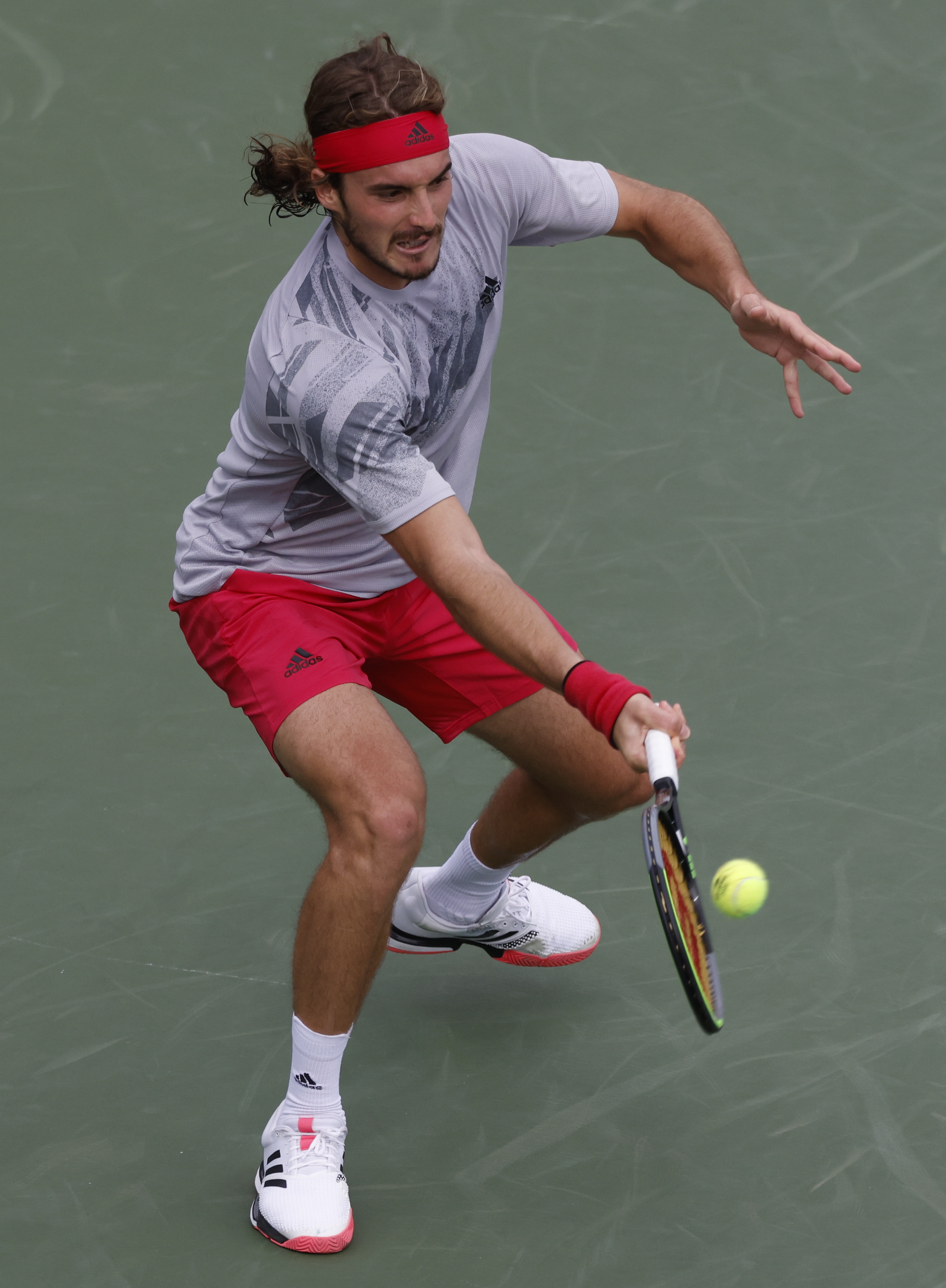 关于美国网球队险胜澳大利亚网球队,西西帕斯绝境逆转的信息 关于美国网球队险胜澳大利亚网球队,西西帕斯绝境逆转的信息