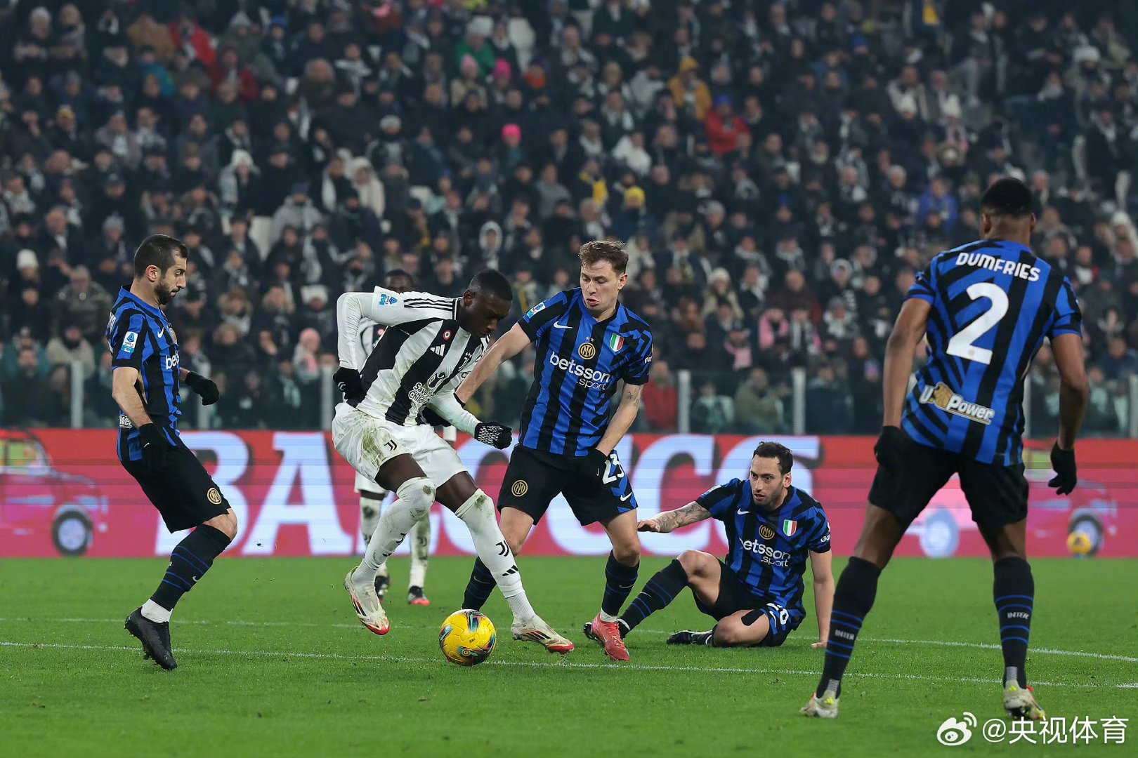 包含国际米兰翻盘巴萨,穆勒关键制胜的词条 包含国际米兰翻盘巴萨,穆勒关键制胜的词条