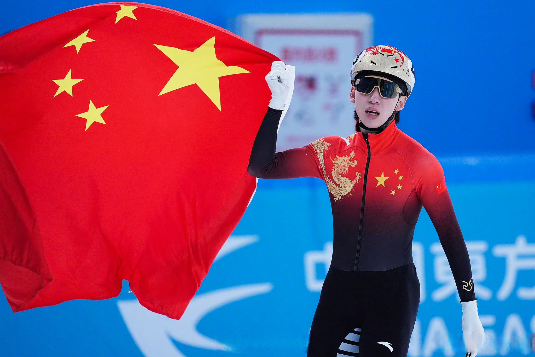 羽毛球选手势不可挡，破冰得金的简单介绍