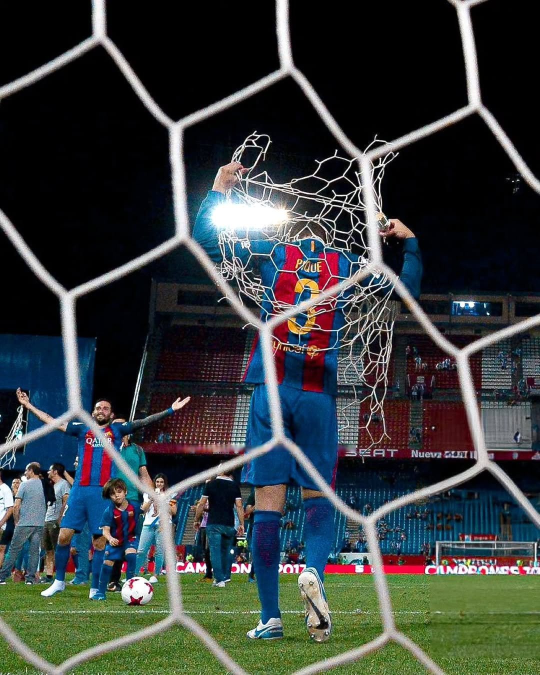 开云体育官网-罗马足球俱乐部在欧洲舞台上大放异彩的简单介绍