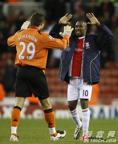 桑德兰逼平斯托克城,展现韧性和实力的简单介绍 桑德兰逼平斯托克城,展现韧性和实力的简单介绍