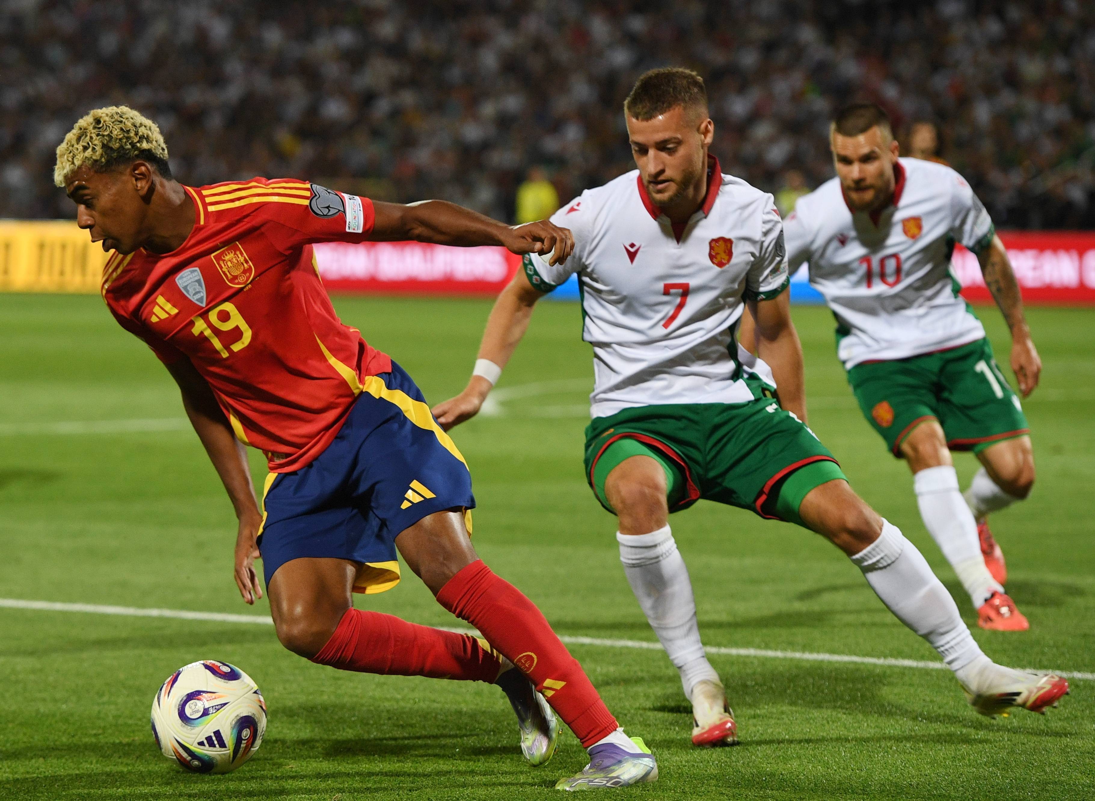 比利时队备战欧预赛对决瑞士，备赛热身的简单介绍