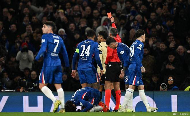 曼城失利无缘欧冠四强，球队再次受挫的简单介绍