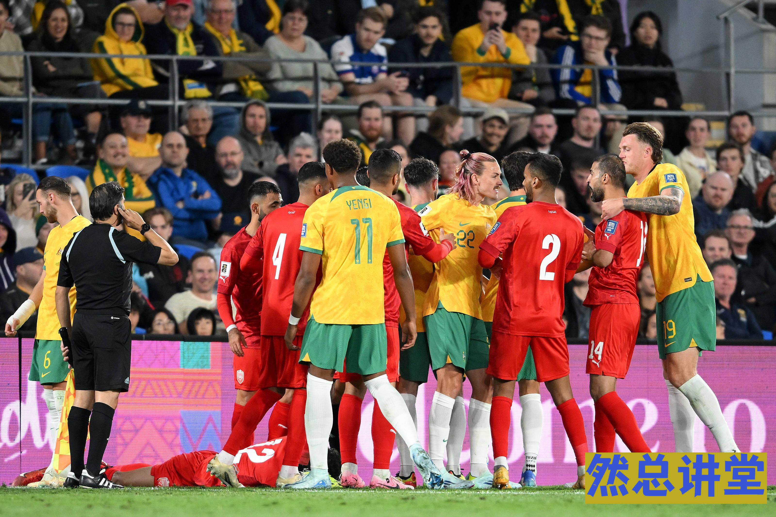 非洲球员闪耀赛场，助力球队晋级八强