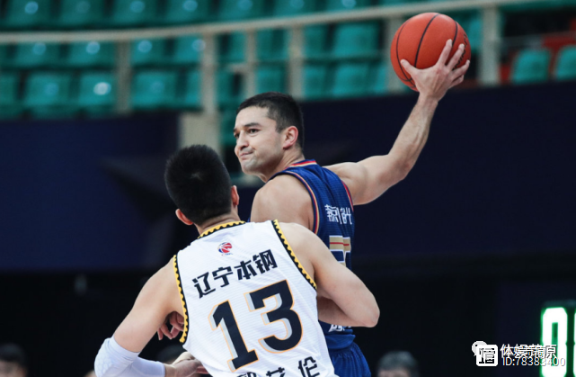 包含新疆队险胜尼克斯，郭艾伦统治全场的词条