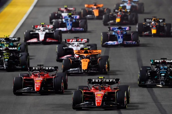 哈斯车队绝杀索伯车队，佩雷兹扛起全队的简单介绍