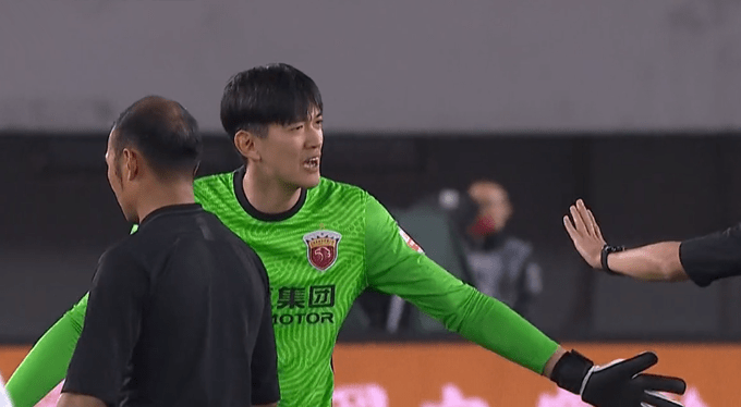 新加坡队触底反弹，全力拼搏的简单介绍