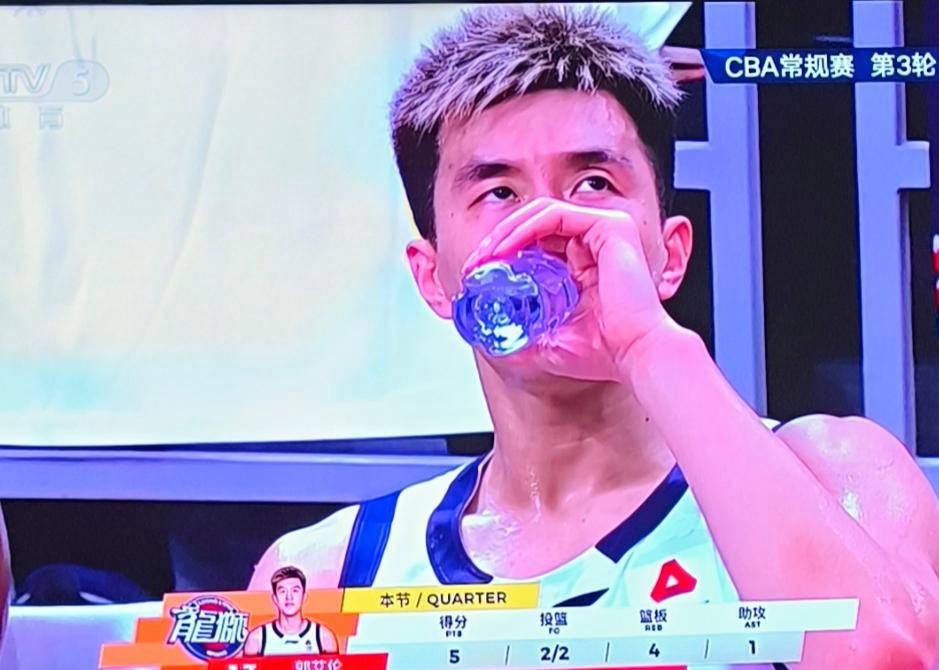 篮网绝杀勇士，郭艾伦关键制胜