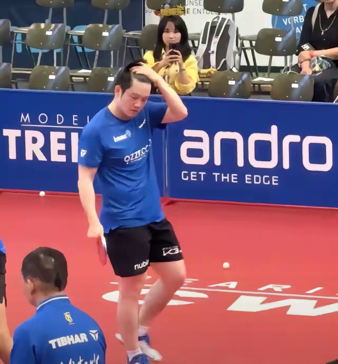 包含瑞典乒乓球队鏖战英国乒乓球队，樊振东三分雨点燃全场的词条